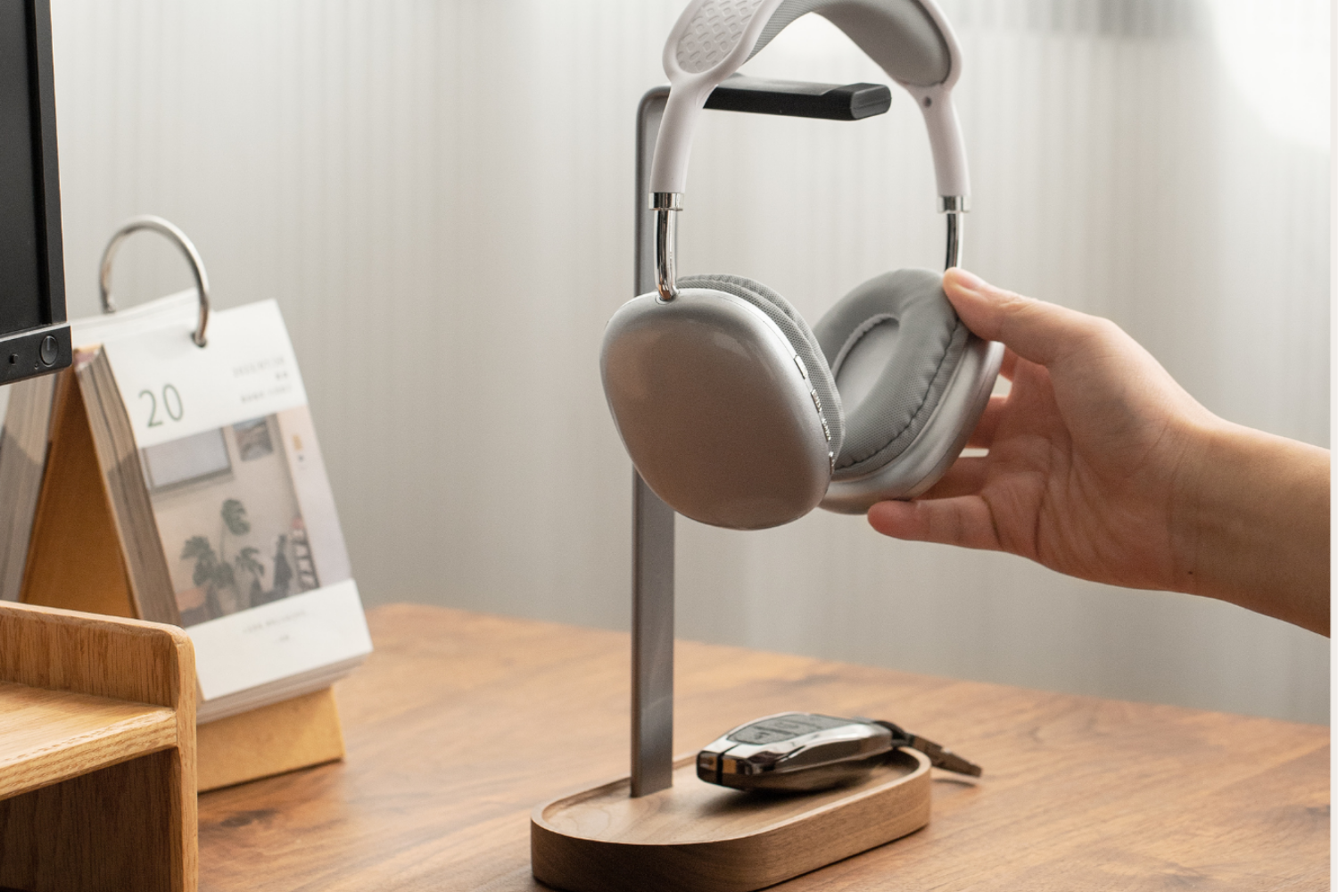 Headphone Holder