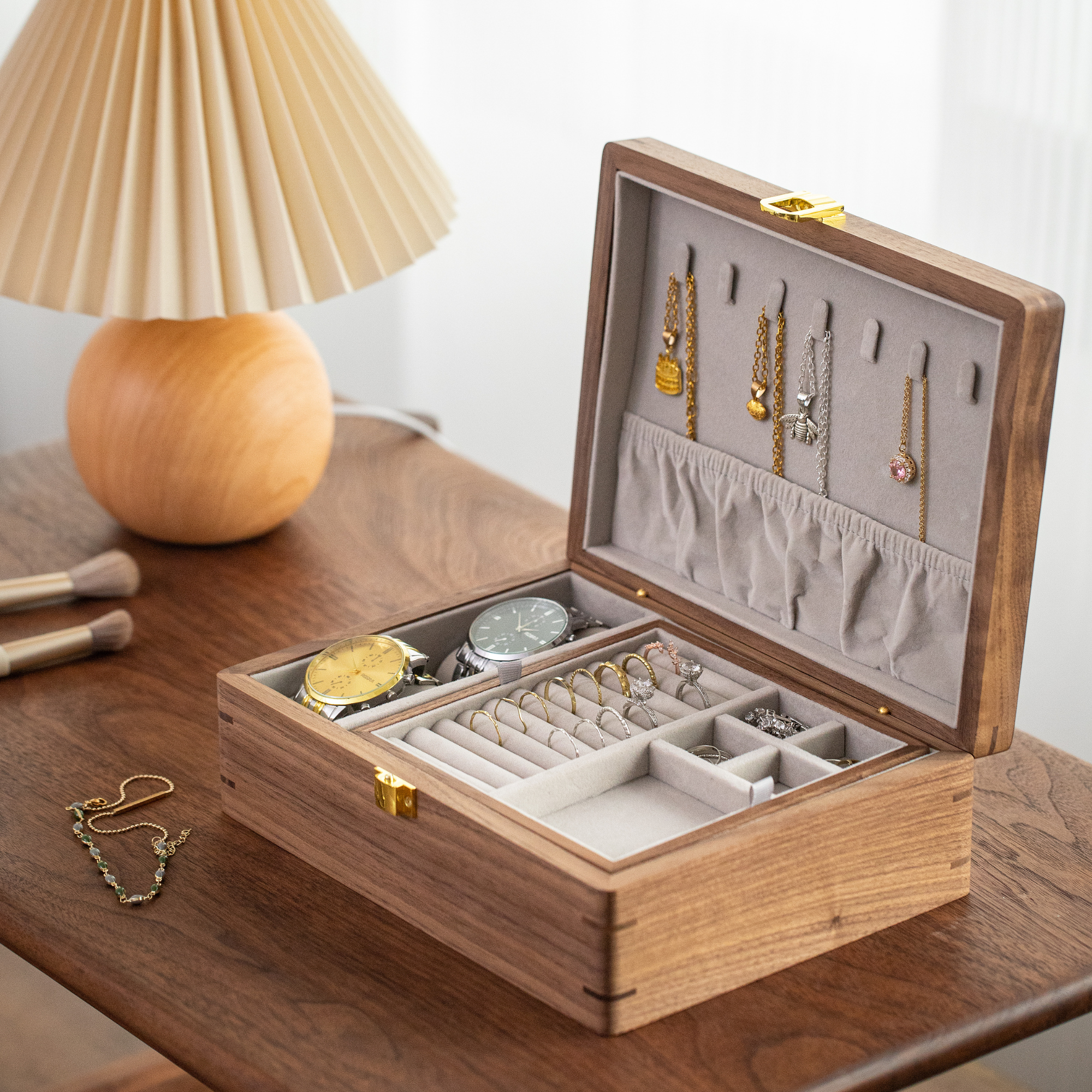 Jewelry Box Medium Pro