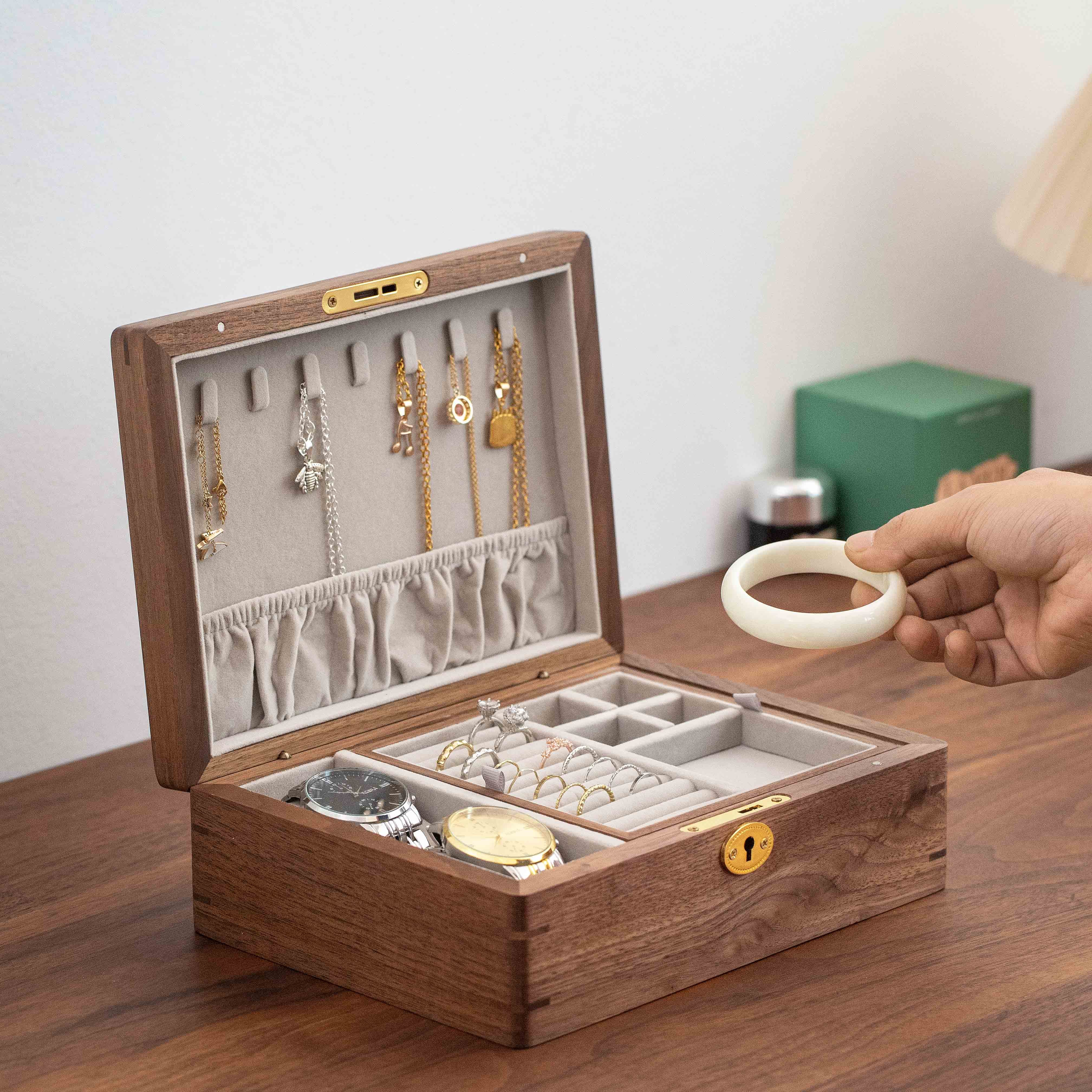 Jewelry Box Medium Pro